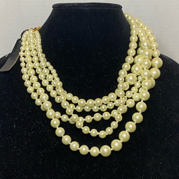 J Crew Twisted Pearl Hammock Necklace - Picture 2 of 7